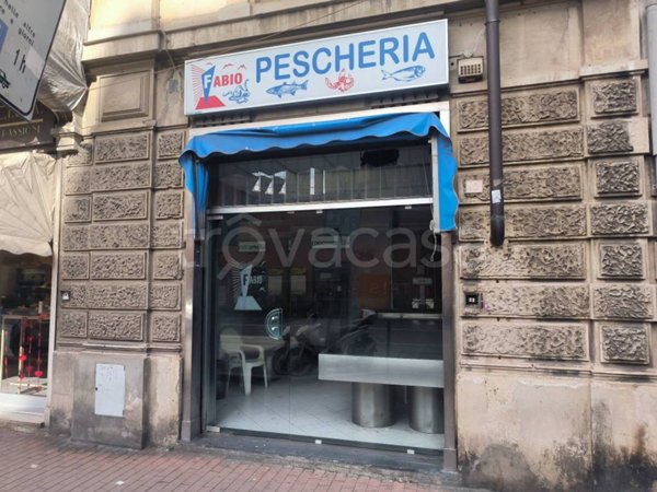 negozio in vendita a Genova in zona Sestri Ponente