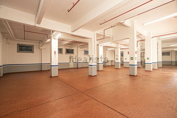 locale di sgombero in vendita a Genova in zona Molassana