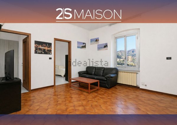 appartamento in vendita a Genova in zona Rivarolo