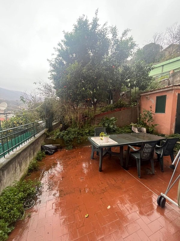 appartamento in vendita a Genova in zona Rivarolo
