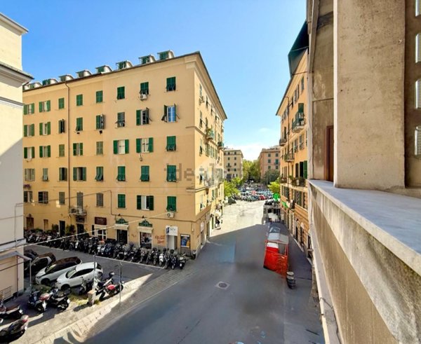 appartamento in vendita a Genova in zona Foce