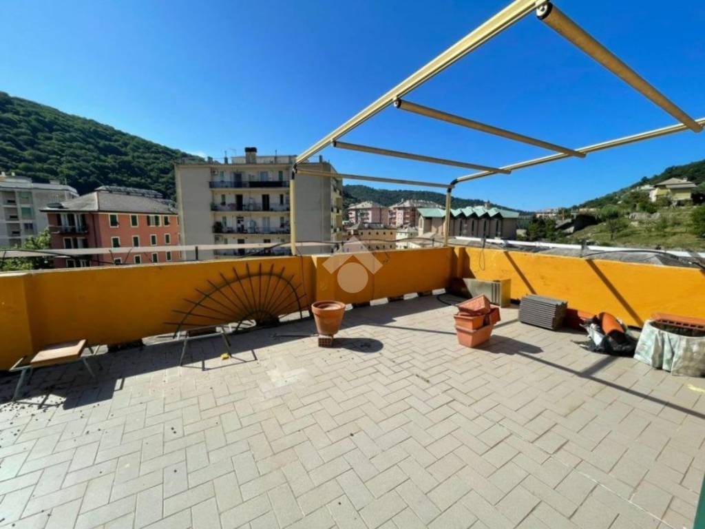 appartamento in vendita a Genova in zona Struppa