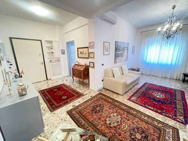 appartamento in vendita a Genova in zona Pegli