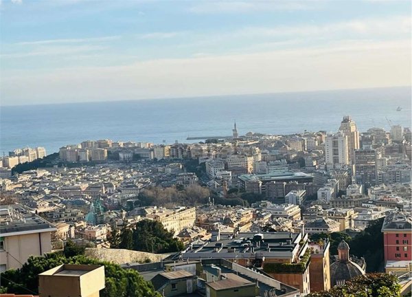 appartamento in vendita a Genova in zona Castelletto