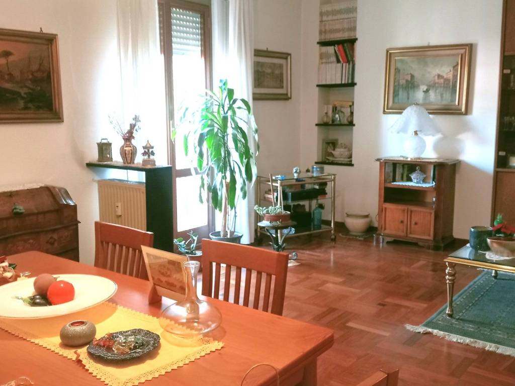 appartamento in vendita a Genova in zona Sampierdarena