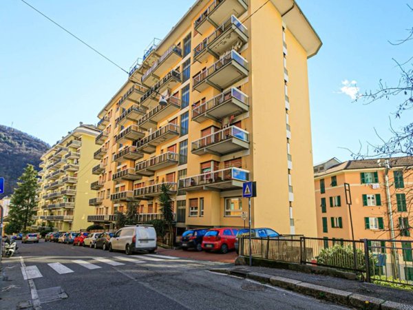 appartamento in vendita a Genova in zona Molassana