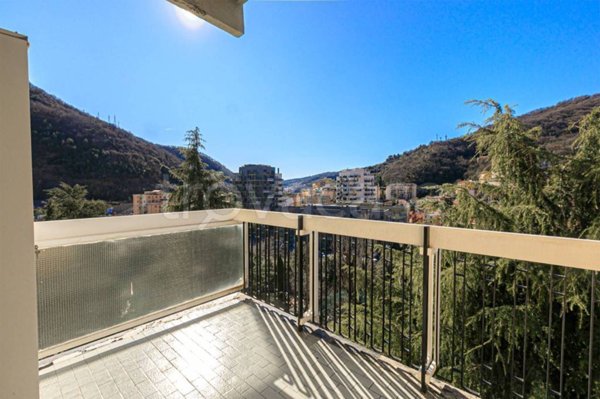 appartamento in vendita a Genova in zona Molassana