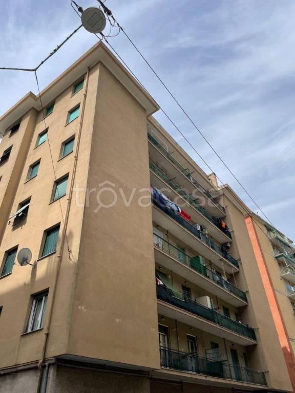 appartamento in vendita a Genova in zona Bolzaneto