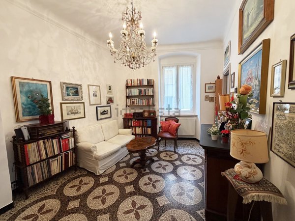 appartamento in vendita a Genova in zona Lagaccio / Granarolo