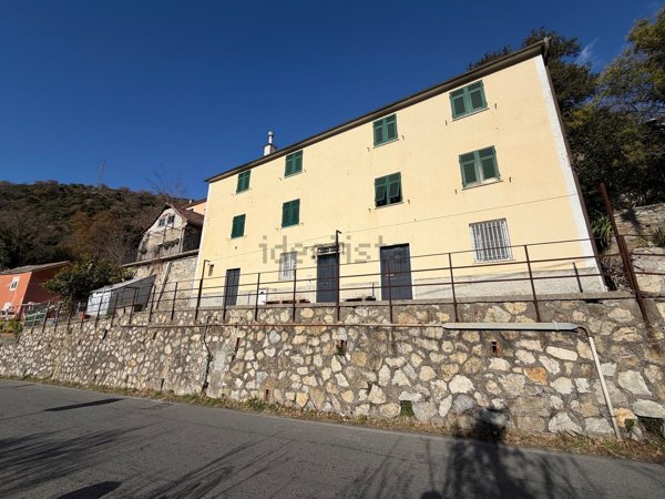 casa indipendente in vendita a Genova in zona Bavari