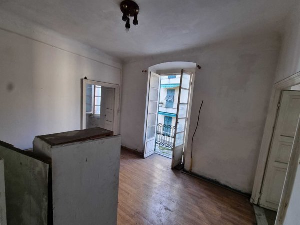appartamento in vendita a Genova in zona Pontedecimo