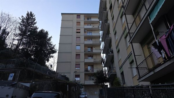 appartamento in vendita a Genova in zona Rivarolo