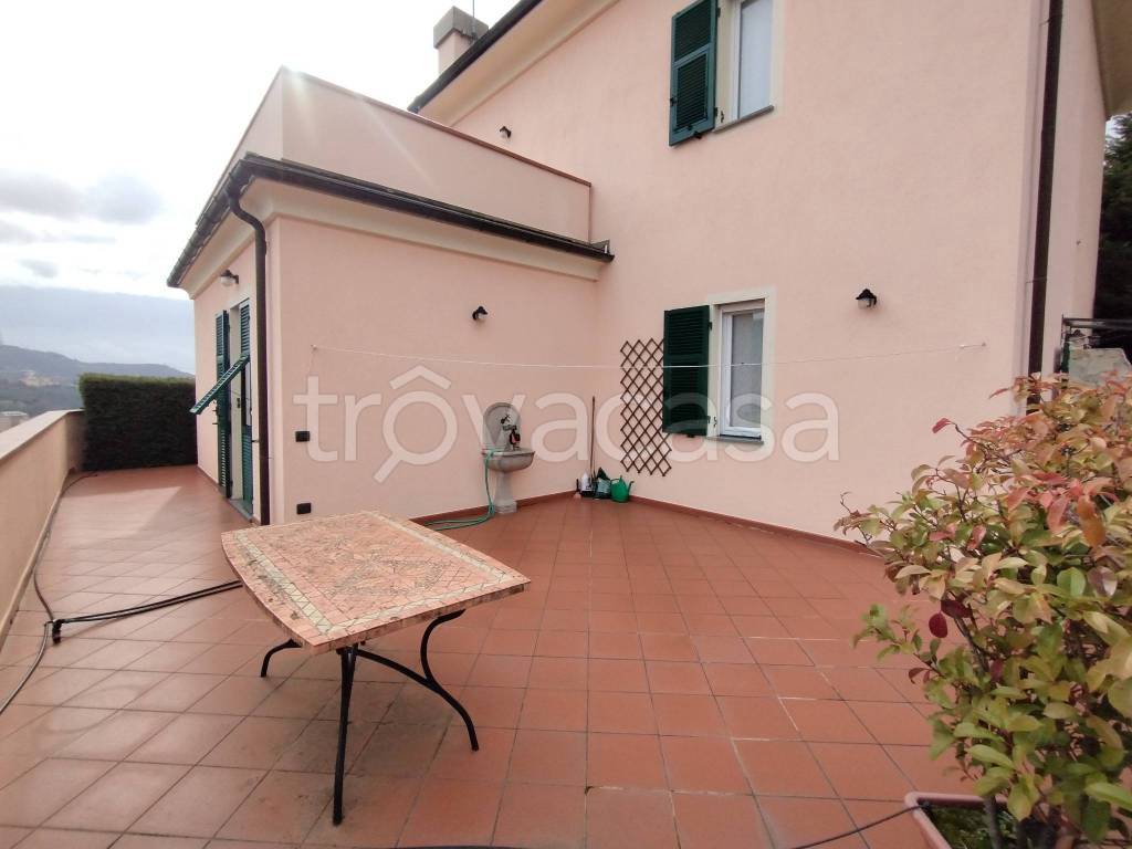 casa indipendente in vendita a Genova in zona Bolzaneto