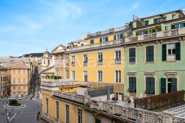 ufficio in vendita a Genova in zona Centro Storico