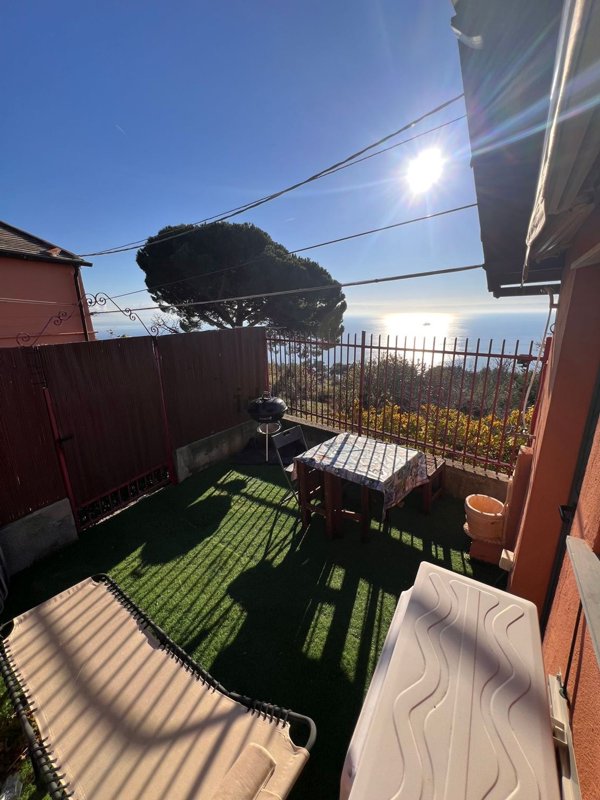 appartamento in vendita a Genova in zona Crevari