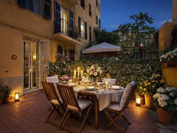 appartamento in vendita a Genova in zona Foce