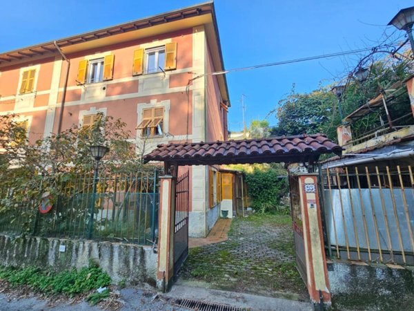 appartamento in vendita a Genova in zona Pontedecimo