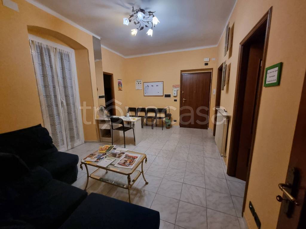 appartamento in vendita a Genova in zona Sestri Ponente