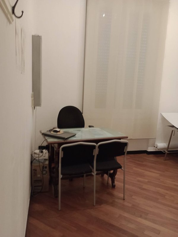 ufficio in vendita a Genova in zona Foce