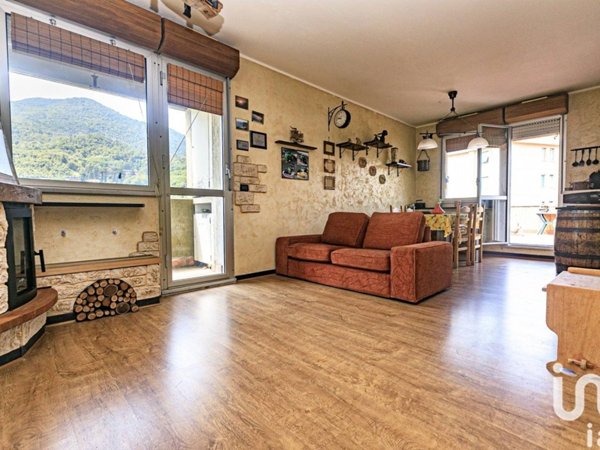 appartamento in vendita a Genova in zona Struppa