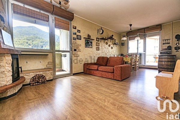 appartamento in vendita a Genova in zona Struppa