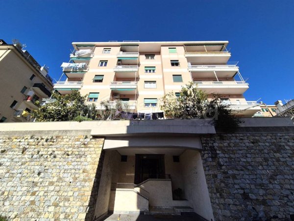 appartamento in vendita a Genova in zona Quezzi