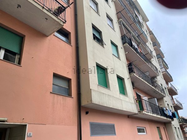 appartamento in vendita a Genova in zona Staglieno