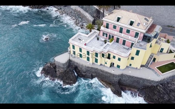 appartamento in vendita a Genova in zona Crevari