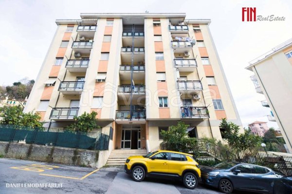 appartamento in vendita a Genova in zona Sestri Ponente