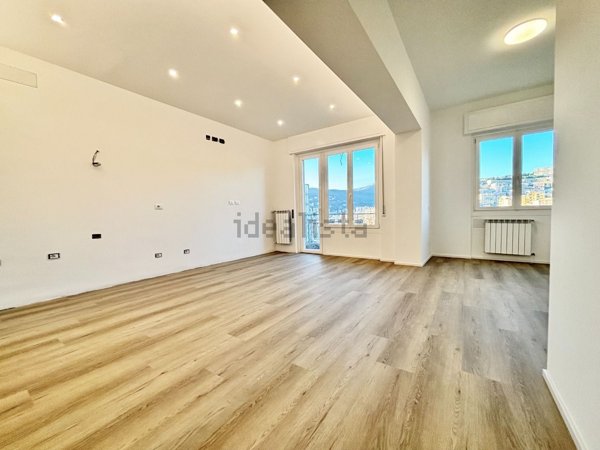 appartamento in vendita a Genova in zona Marassi