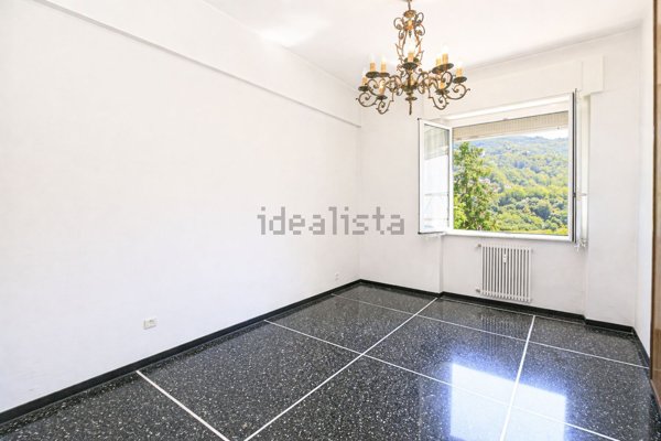 appartamento in vendita a Genova in zona Rivarolo