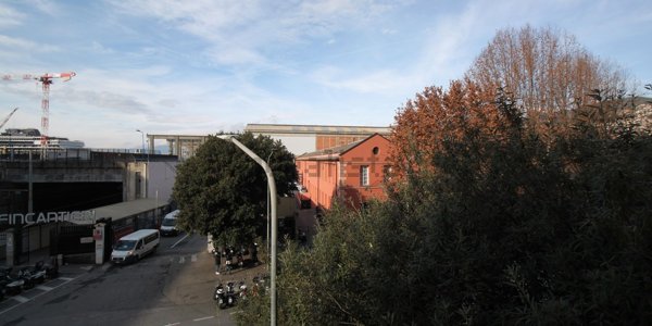 appartamento in vendita a Genova in zona Sestri Ponente