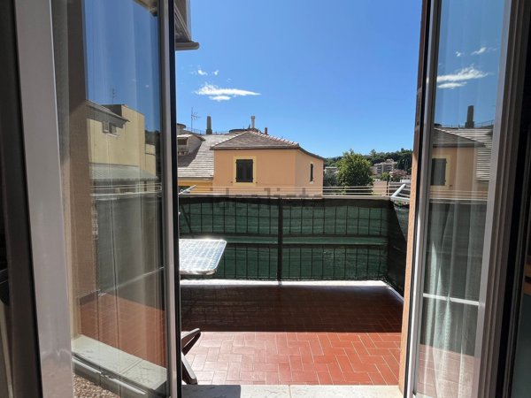 appartamento in vendita a Genova in zona Sestri Ponente