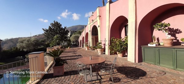 appartamento in vendita a Genova in zona Bolzaneto