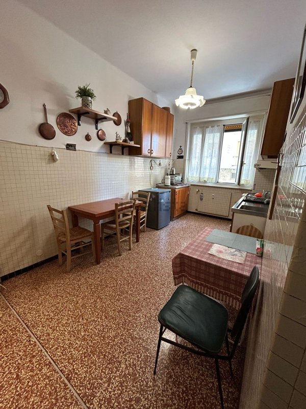 appartamento in vendita a Genova in zona Palmaro / Pra'