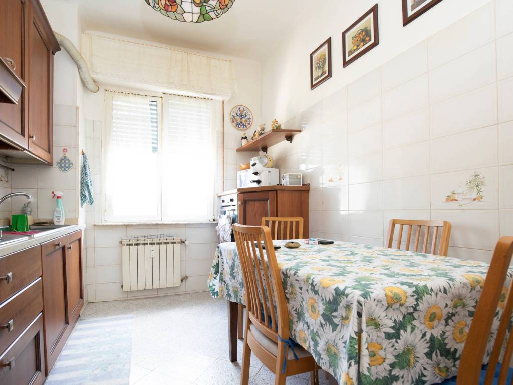 appartamento in vendita a Genova in zona Quezzi