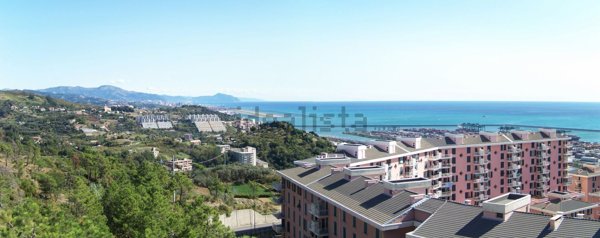 appartamento in vendita a Genova in zona Palmaro / Pra'