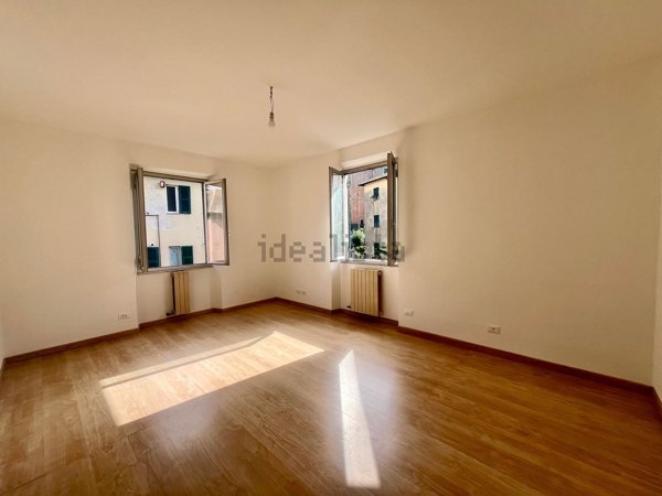 appartamento in vendita a Genova in zona Rivarolo