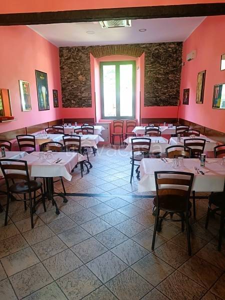negozio in vendita a Genova in zona Bolzaneto