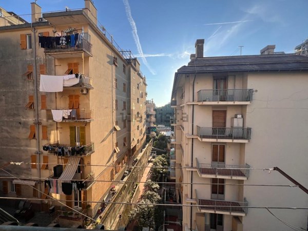 appartamento in vendita a Genova in zona Quezzi
