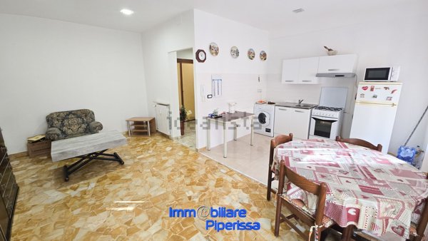 appartamento in vendita a Genova in zona Staglieno