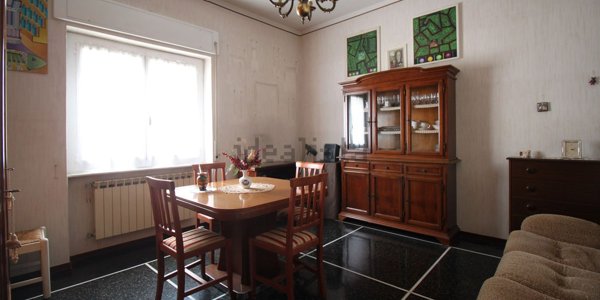 appartamento in vendita a Genova in zona Rivarolo