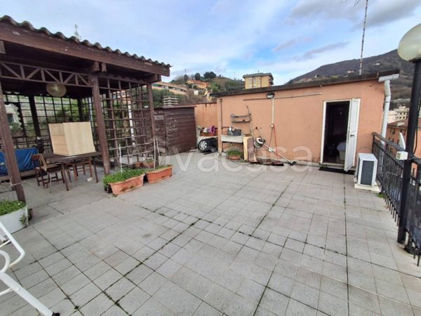 appartamento in vendita a Genova in zona Rivarolo