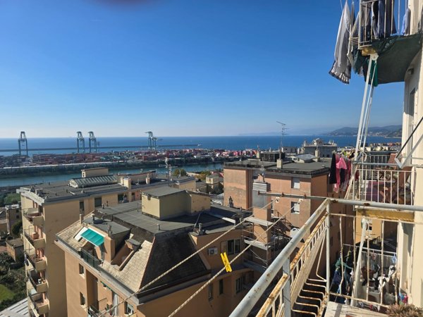 appartamento in vendita a Genova in zona Palmaro / Pra'