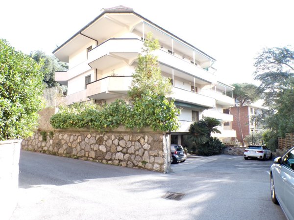 appartamento in vendita a Genova in zona Albaro