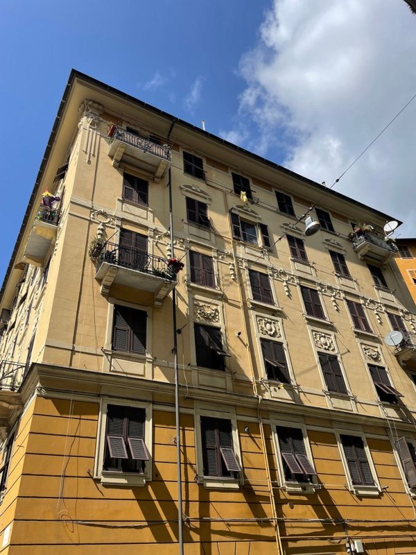 appartamento in vendita a Genova in zona Lagaccio / Granarolo