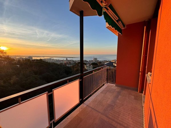 appartamento in vendita a Genova in zona Pegli