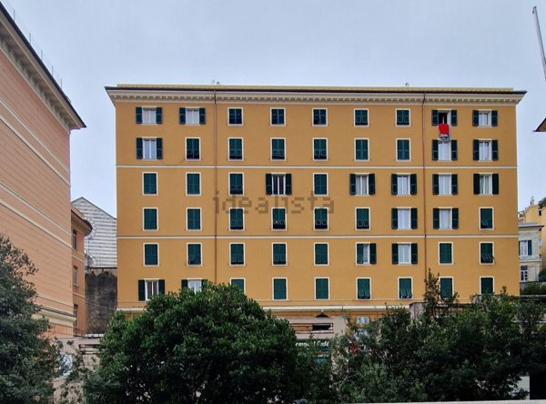appartamento in vendita a Genova in zona Carignano