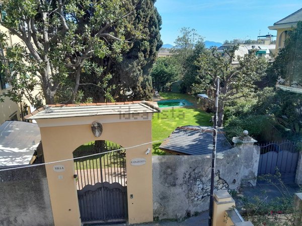 appartamento in vendita a Genova in zona Albaro