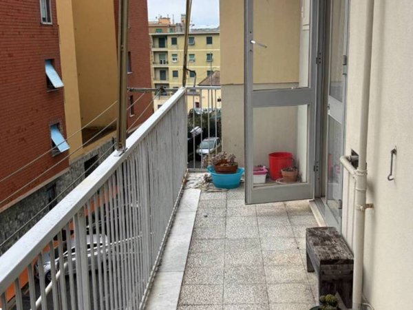 appartamento in vendita a Genova in zona Marassi